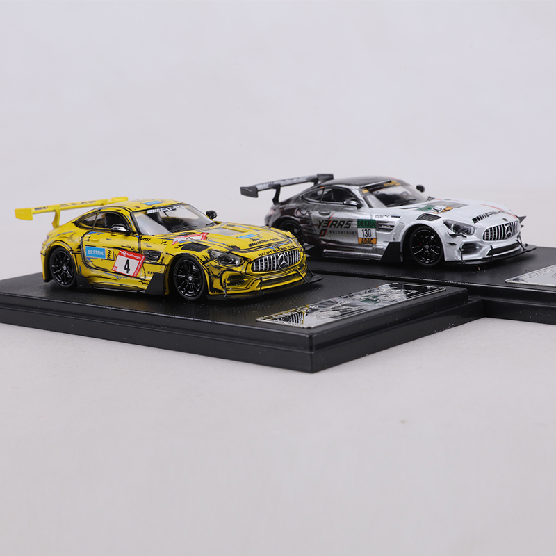 Modellino Auto in Scala 1:64 R - Model Kit Rg recensione e prezzo